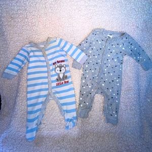 Two NB Carter footsie outfits.